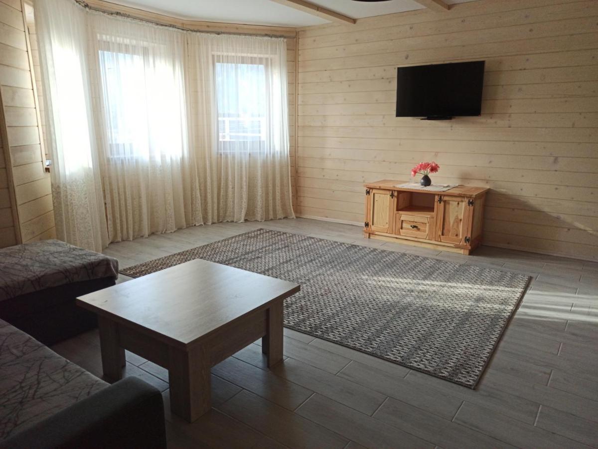 Brand New 2020 Specious Apartment Druzi 2 Palyanytsya Exterior photo